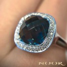 Azur diamantring med topas 14 kt hvitt gull thumbnail