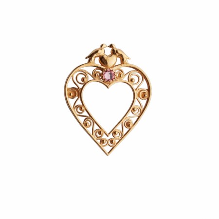 Sølje, hjarte turteldue med stein, forgylt (1stk sølje med mørk rosa sten på lager)